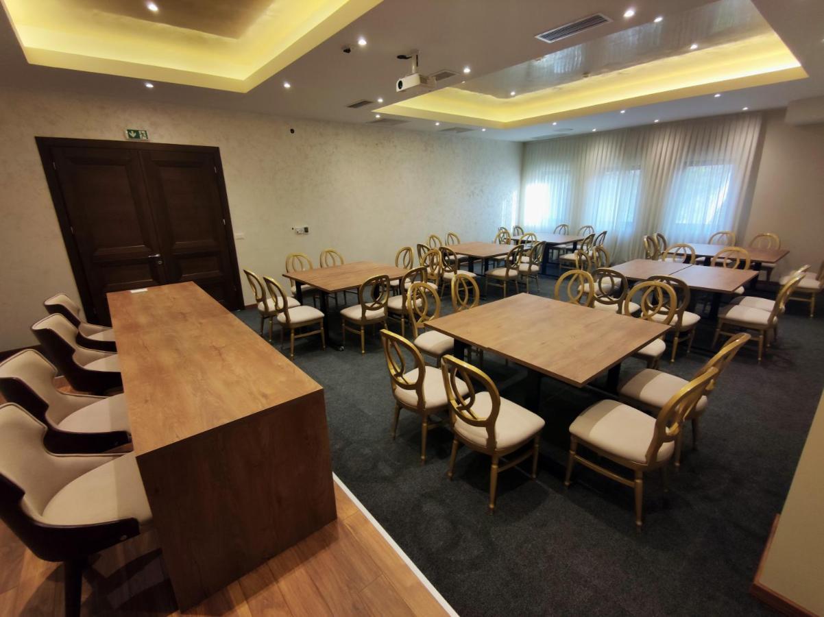 Glorius Hotel Veles Eksteriør bilde